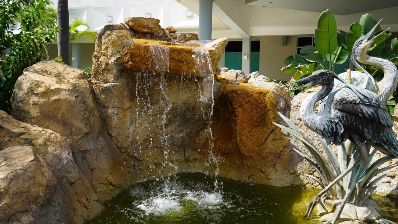 Costa Bahia Hotel, Convention Center And Casino Guayanilla Buitenkant foto
